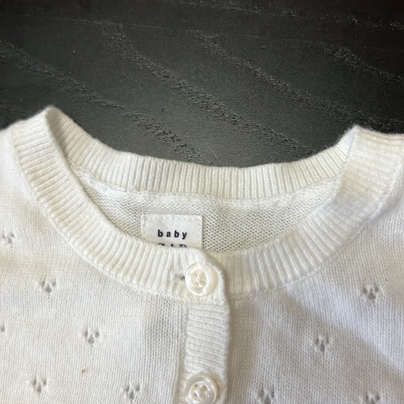 Baby gap cardigan 0-3months - Picture 4 of 5
